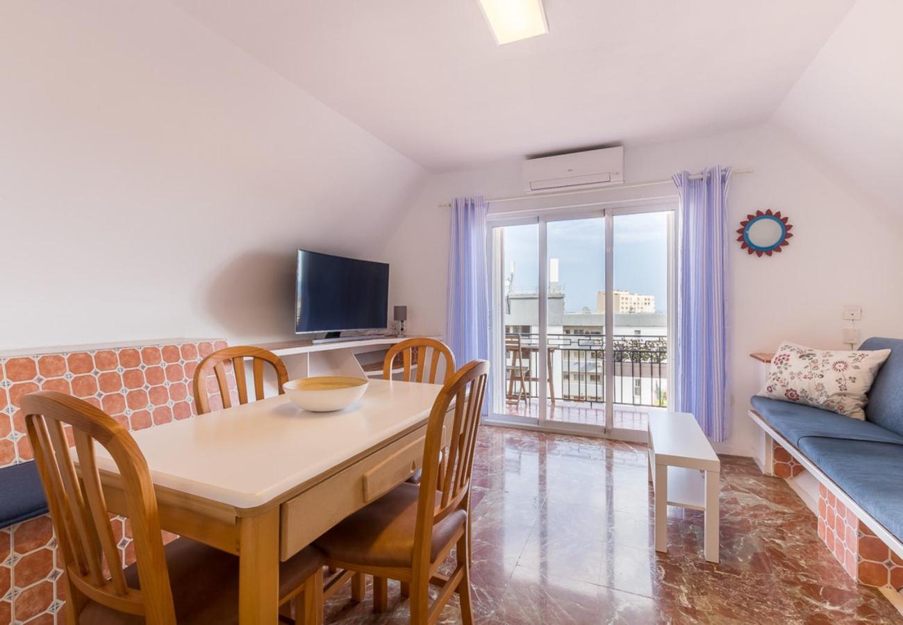Reformado Apartamento En El Centro Con Vista Al Mar Torremolinos Buitenkant foto